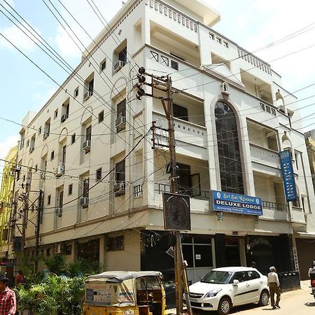 Sri Sai Krishna Deluxe Lodge Hyderabad Ngoại thất bức ảnh