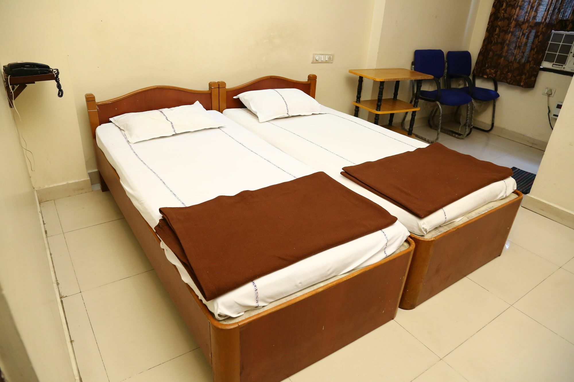 Sri Sai Krishna Deluxe Lodge Hyderabad Ngoại thất bức ảnh